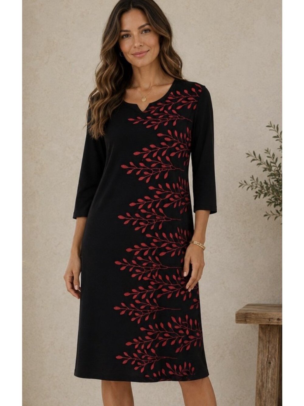 Ming Wang Dress Size M Black Knit Sheath Red Embroidered Floral 3/4 Sleeve